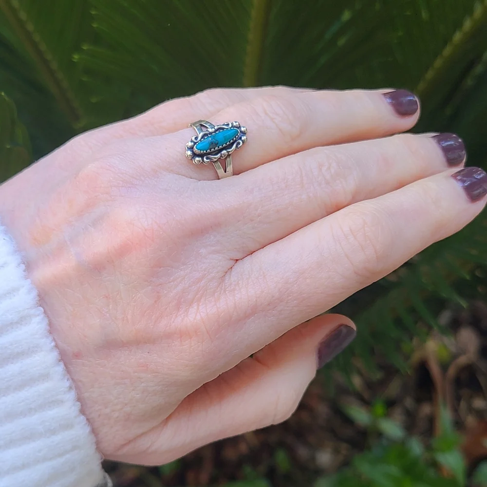 Vintage Sterling Silver Southwestern Turquoise Ring, Size 6.75